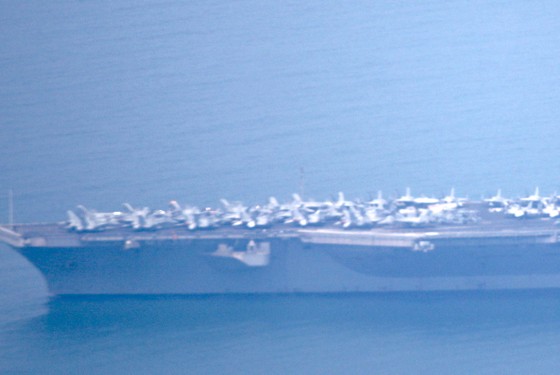 Tàu sân bay USS Carl Vinson đang vào cảng Tiên Sa - Đà Nẵng ảnh 4