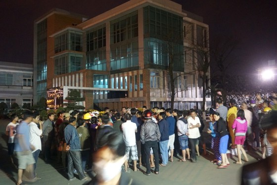 Hai nhà máy thép được phép hoạt động thêm 6 tháng ảnh 1
