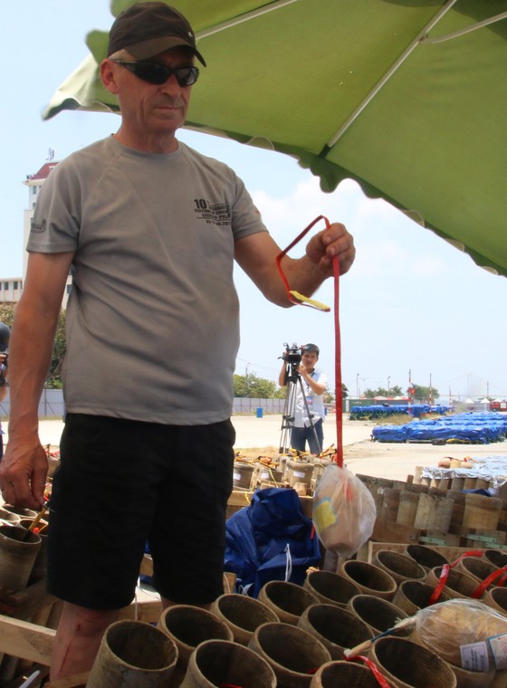 “Đại tiệc” ánh sáng chờ thời khắc khai hoả ảnh 4