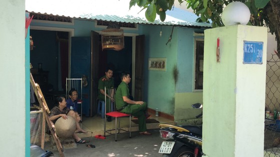 Vụ bạo hành trẻ tại nhóm trẻ Mẹ Mười: Công an đang làm việc với chủ nhóm Đinh Thị Hồng ảnh 3