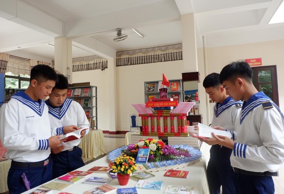 Hành trình vươn tới những ước mơ - 50 năm thực hiện di chúc của Chủ tịch Hồ Chí Minh ảnh 2