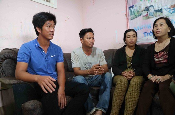 Khen thưởng đột xuất nam thanh niên lao xuống sông cứu sống 2 nữ sinh ảnh 1