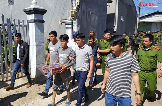 Lậm Đồng: Thực nghiệm hiện trường vụ cài mìn trước nhà dân ảnh 2