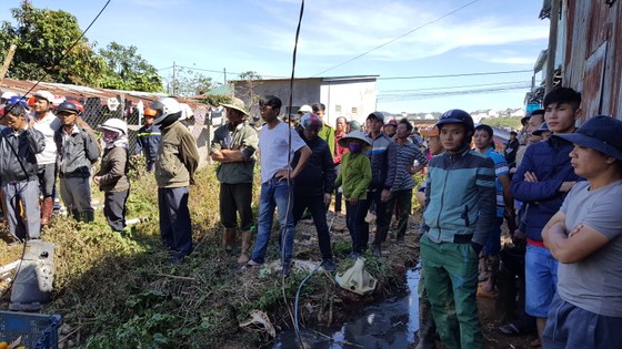Hỏa hoạn thiêu rụi 4 căn nhà ngày đầu năm ảnh 4