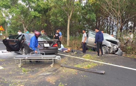 Khởi tố lái xe ô tô lao qua làn ngược chiều trên cao tốc khiến 2 người tử vong ảnh 1