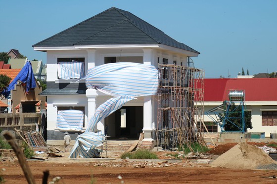 Nhiều sai phạm trong xây dựng bến xe Di Linh - Lâm Đồng ảnh 1