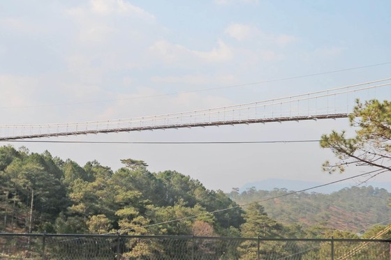 Cầu đáy kính không phép “mọc” giữa Thung lũng Tình yêu, Đà Lạt ảnh 2