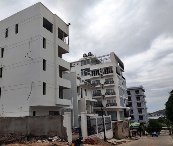 Hết hạn tháo dỡ công trình sai phạm tại Ocean View Nha Trang, sao dự án vẫn ung dung hoàn thiện? ảnh 3