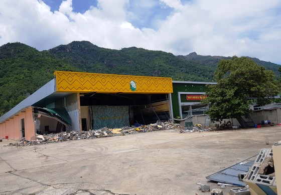 Khánh Hòa cưỡng chế các công trình 'chui' ảnh 2
