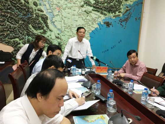 Sơ tán khẩn cấp gần 400.000 người dân tránh bão Con voi ảnh 4