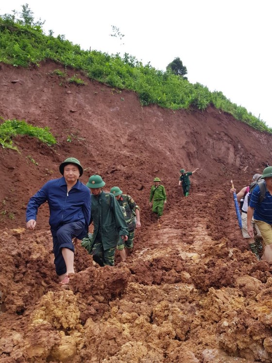 Sau Tây Bắc đến Tây Nguyên đối mặt mưa lớn, sạt lở ảnh 1
