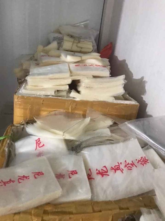 Rùng mình trước 'tổng kho' 72 tấn lòng heo thối ảnh 4