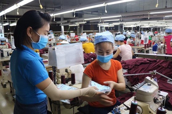 Việt Nam đã xuất hơn 415 triệu khẩu trang cho thế giới ảnh 2