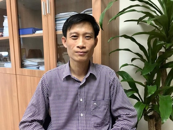 Hà Nội chờ đợi cơn dông ảnh 4