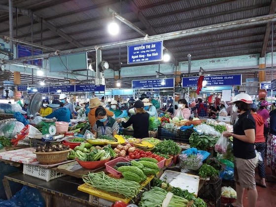 Bộ Công thương: Hàng hóa rất nhiều, không sợ thiếu ảnh 2