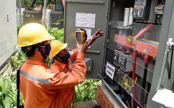 Lượng điện tiêu thụ liên tục phá vỡ kỷ lục ảnh 1
