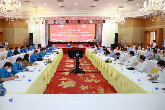 Triển khai chương trình xây dựng "công chức, viên chức, công nhân lao động văn hóa"... ảnh 1