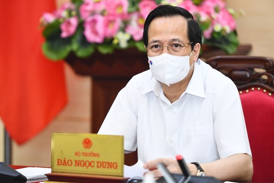 Thành lập 12 đoàn kiểm tra việc hỗ trợ gạo và tiền cho người lao động khó khăn ảnh 1