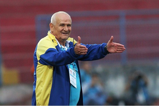 Nghịch lý dễ chịu của V-League ảnh 2