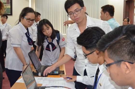 Kỳ thi đánh giá năng lực của ĐH Quốc gia TPHCM chưa được chính thức thông qua ảnh 1