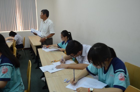 Kỳ thi đánh giá năng lực của ĐH Quốc gia TPHCM chưa được chính thức thông qua ảnh 2