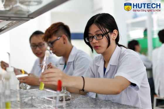 Tuyển sinh ĐH năm 2018: Bốn bí quyết chọn trường ảnh 2