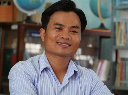 Bộ GD-ĐT tặng bằng khen cho thầy giáo cứu học trò gặp tai nạn nguy kịch ảnh 1