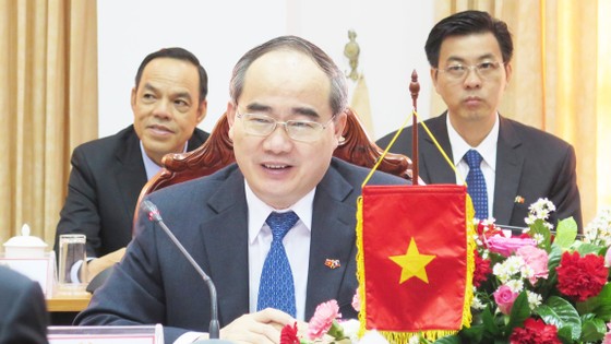 TPHCM sẵn sàng chia sẻ kinh nghiệm, giải pháp phát triển Thủ đô Viêng Chăn, Lào ảnh 2
