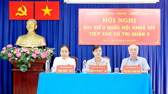 Cán bộ, công chức phải trau dồi kiến thức, đạo đức ảnh 1