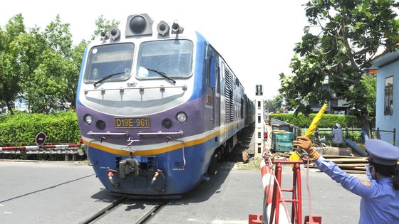 Gỡ khó cho ngành đường sắt ảnh 1