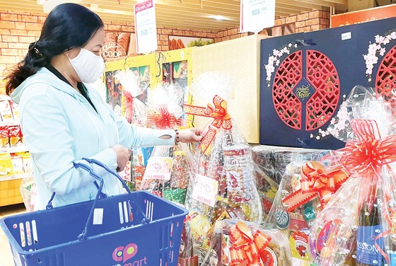 Saigon Co.op: Hệ thống siêu thị rầm rộ giảm giá hàng Tết, chiết khấu mạnh cho đơn hàng giỏ quà đặt sớm ảnh 2