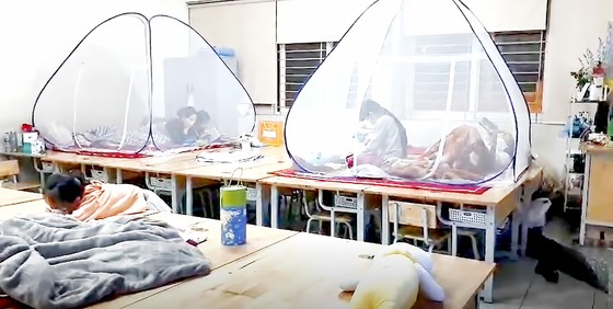 Tết ấm áp với học sinh cách ly ảnh 1