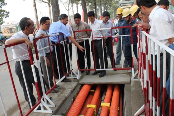Ngầm hóa lưới điện 10 tuyến đường trên địa bàn quận 8 ảnh 1