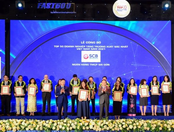 SCB vào Top 500 Doanh nghiệp tăng trưởng nhất Việt Nam 2021 ảnh 1