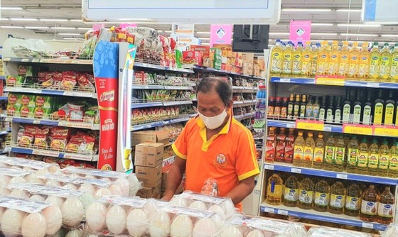Tiếp tục bình ổn giá hàng hóa thiết yếu ảnh 1