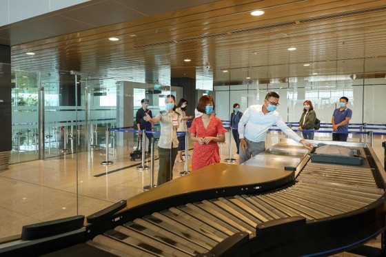 Sân bay Vân Đồn chính thức mở lại các đường bay thương mại đi TP.HCM từ 27-10 ảnh 2