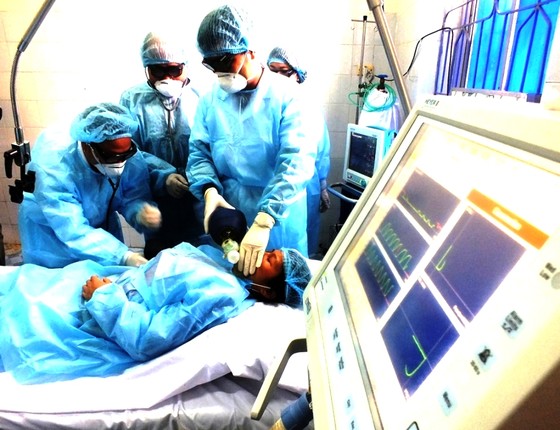 Khẩn cấp ứng phó với dịch cúm diễn biến phức tạp ảnh 1