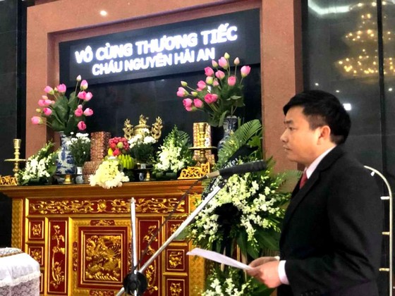 Bé gái 7 tuổi hiến tặng giác mạc: Ngọc sáng giữa đời ảnh 3