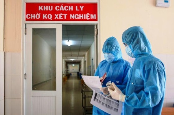 Sáng nay, dịch Covid-19 tạm lắng nhưng rất nhiều nguy cơ tiềm ẩn đáng lo ảnh 1