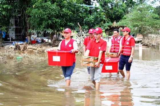 Bộ Y tế xuất cấp 4,2 triệu viên sát khuẩn nước cho miền Trung ảnh 1