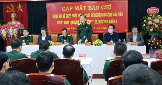 Lần đầu tiên thực hiện 2 ca ghép ruột từ người cho còn sống ảnh 2