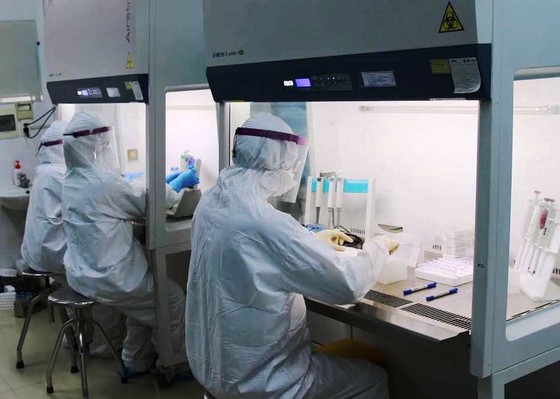 Sáng 18-2, lực lượng từ TPHCM chi viện cho Hải Dương chống dịch Covid-19 ảnh 2