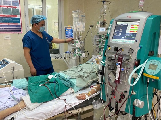 Nam thanh niên ngừng thở, giãn đồng tử được “làm lạnh” để hồi sinh ảnh 2
