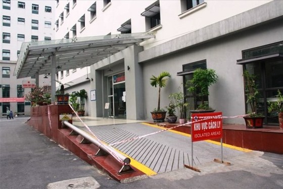 Bệnh viện hữu nghị Việt-Xô phong tỏa Khoa Cấp cứu ảnh 1