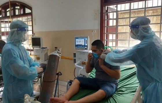 Bộ Y tế yêu cầu không để xảy ra tình trạng khan hiếm oxy y tế ảnh 1