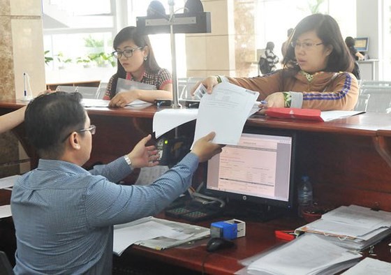 Có việc cán bộ thuế đi đêm? ảnh 1