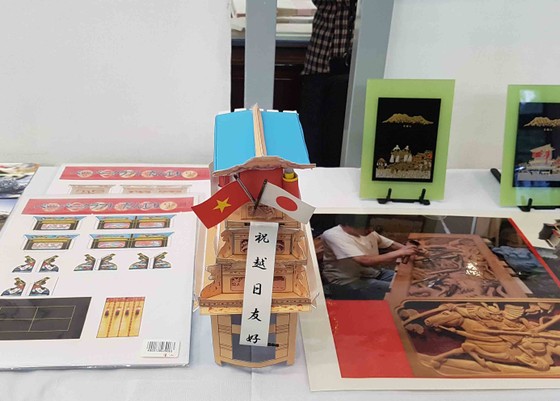 Khai mạc Không gian tôn vinh nghệ nhân bên sông Hương ảnh 3