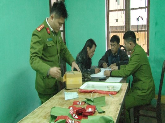 Phát hiện gần 1kg Cỏ Mỹ ảnh 1