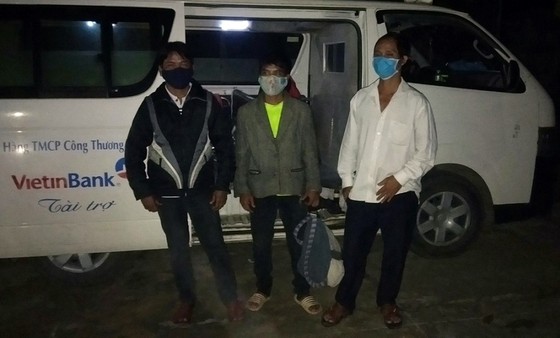 Cách ly 3 trường hợp vượt biên từ Lào về Việt Nam ảnh 1