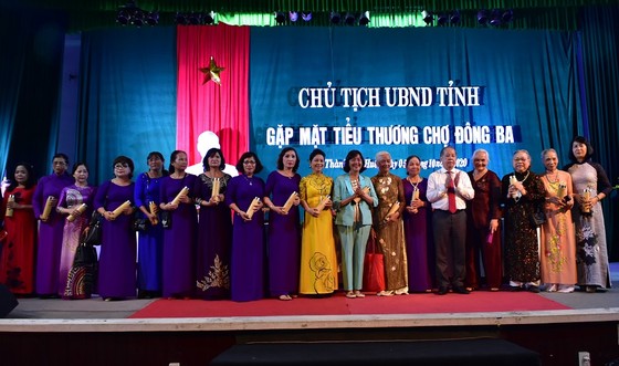 Vận động tiểu thương xây dựng thương hiệu 'Đến chợ Đông Ba thì không lo về giá' ảnh 3